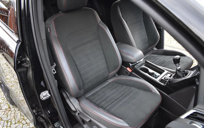 Ford Kuga cena 73500 przebieg: 118357, rok produkcji 2018 z Stoczek Łukowski małe 781